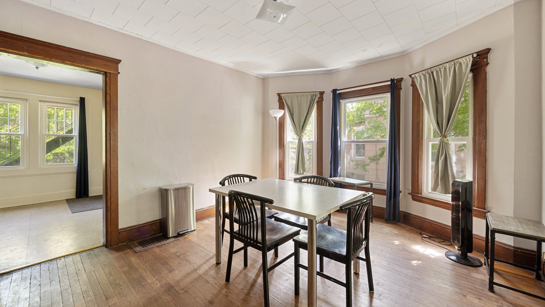 137 Redfield Place - dining room