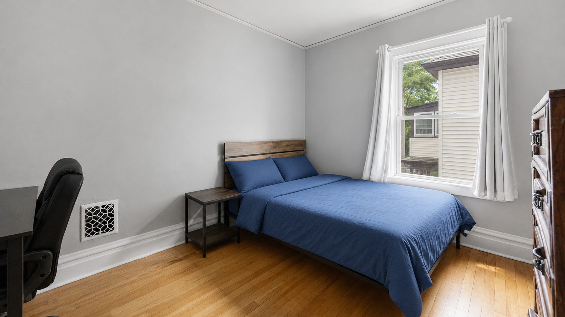 825 Ackerman Avenue - bedroom with desk and window